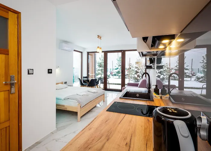 Edelhouse שצ'בניצה