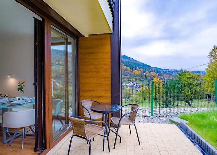 Edelhouse שצ'בניצה